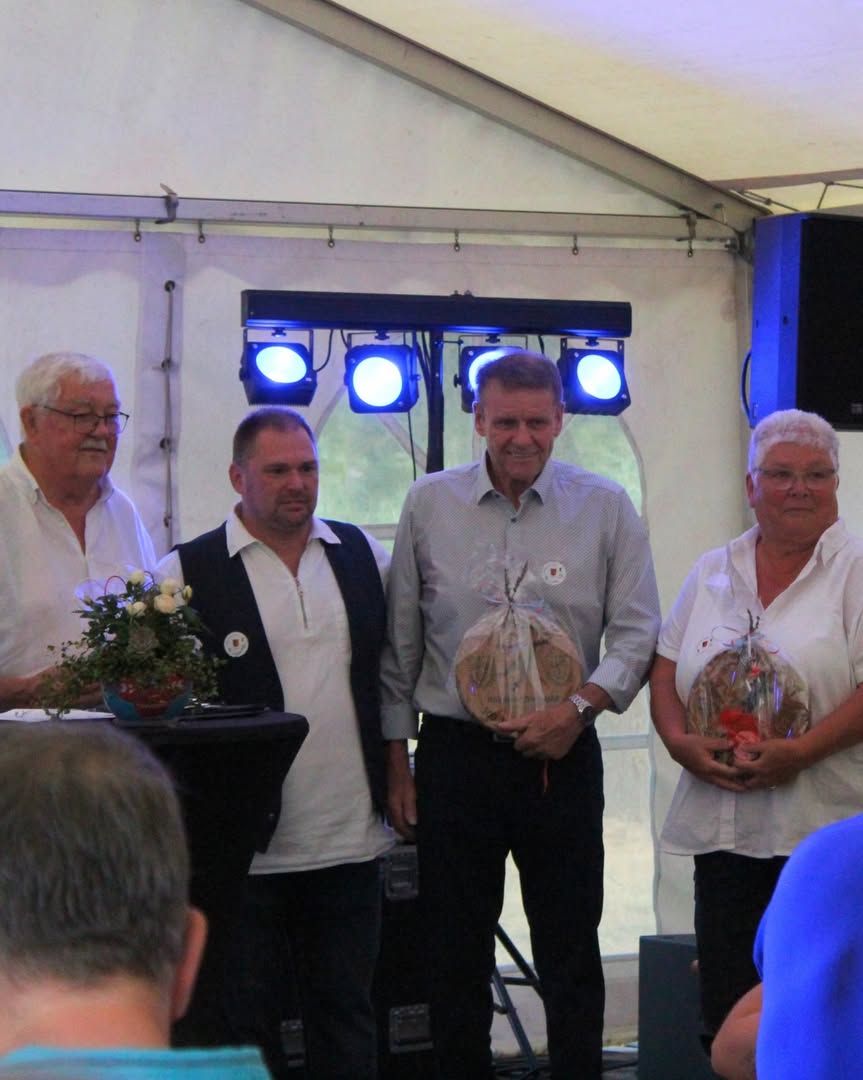 Ehrung beim Jubiläum der Handballabteilung